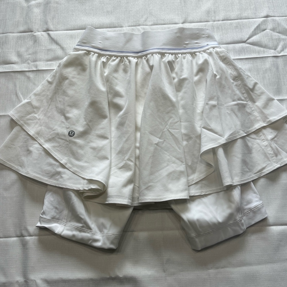 Lululemon Court Rival White Athletic Skirt with Shorts Size 4